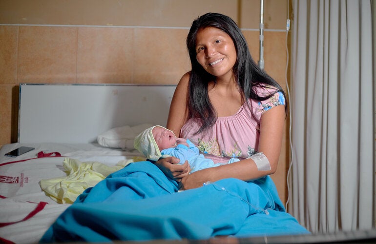 Madre y recién nacido