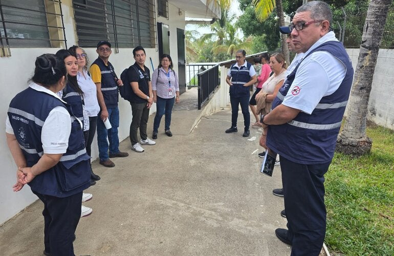 Misión Wash visita unidad de salud de San Miguel