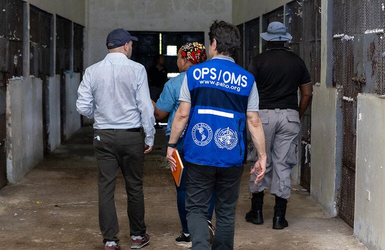 Visita al Centro de Custodia y Cumplimiento de Menores Basilio Lakas, durante las jornadas técnicas para fortalecer la atención sanitaria en centros penitenciarios de Panamá.