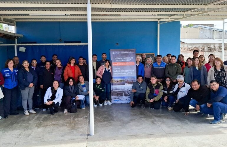 Foto grupal de los participantes del taller