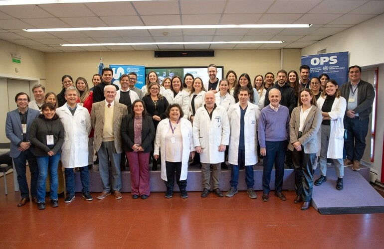 Foto grupal con los participantes