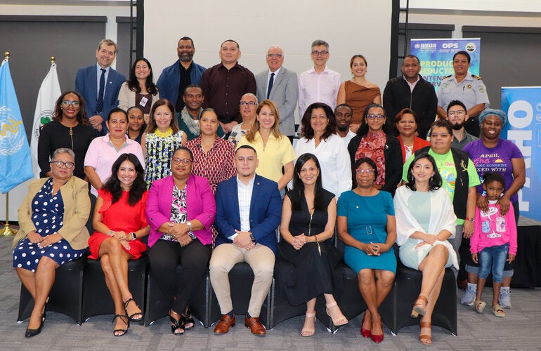 Group Picture of the Smoke-Free Initiative in Belize