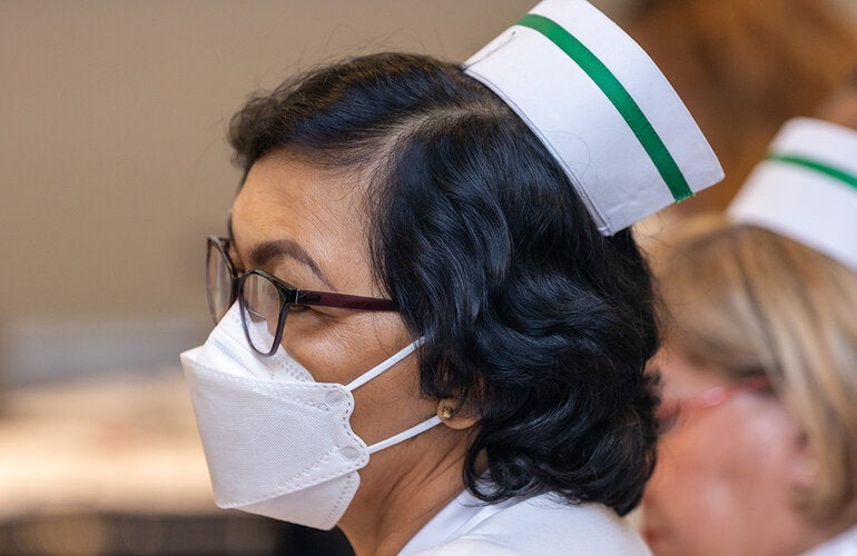 Fotografía de enfermera del MINSA Panamá, durante la Jornada Anual de Actualización de Vacunas y Evaluación del Programa Ampliado de Inmunización (PAI) 2024-2025.