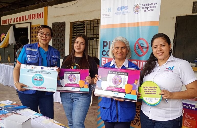 Mujeres organizadas reciben materiales de dengue y otras enfermedades