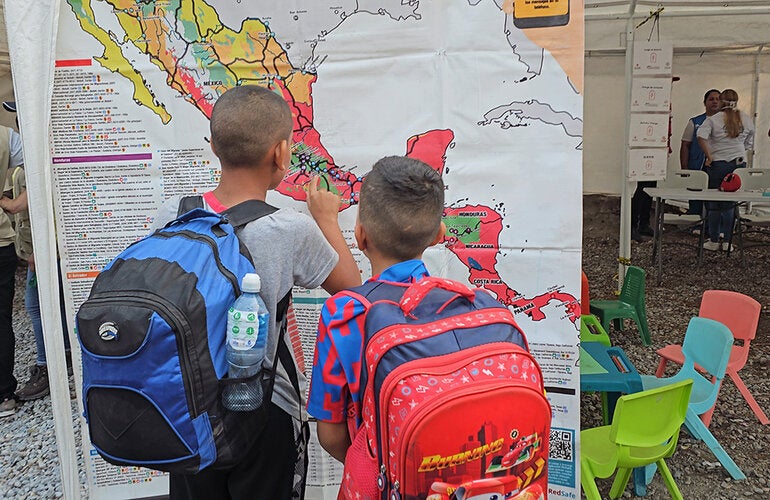 vacunación en rutas utilizadas por la población en alta movilidad en Honduras