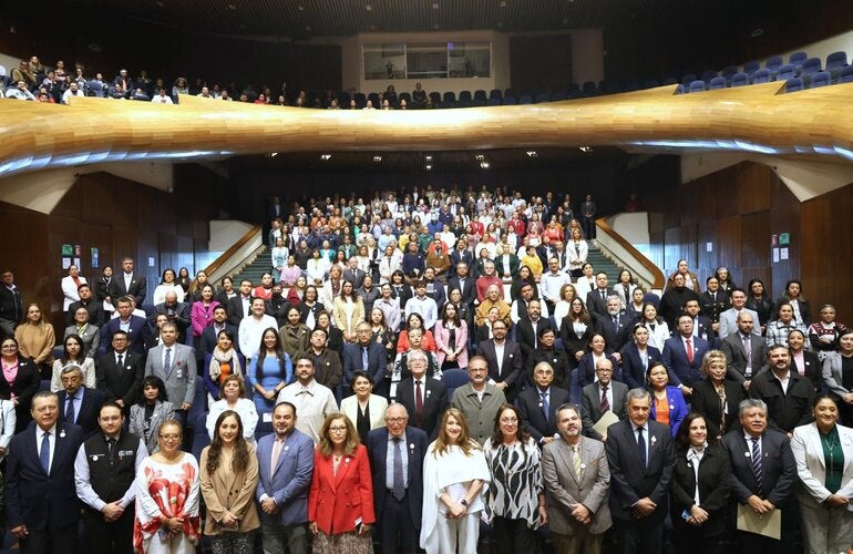 Personal de salud participantes de la conmemoración del Día Mundial de la Seguridad del Paciente