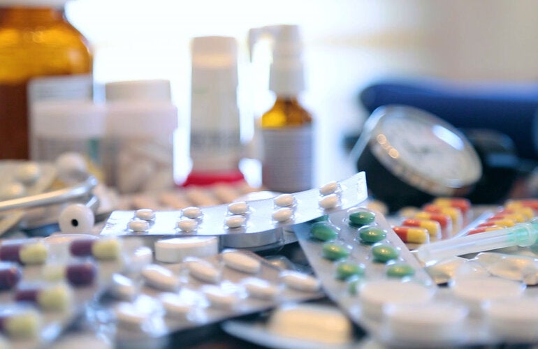 Tablets and pills of multiple sizes and colors