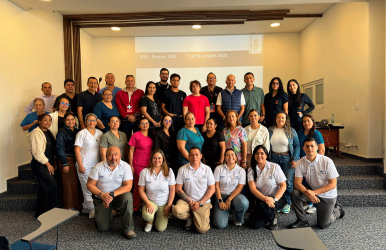 Grupo de personas que asistieron al taller