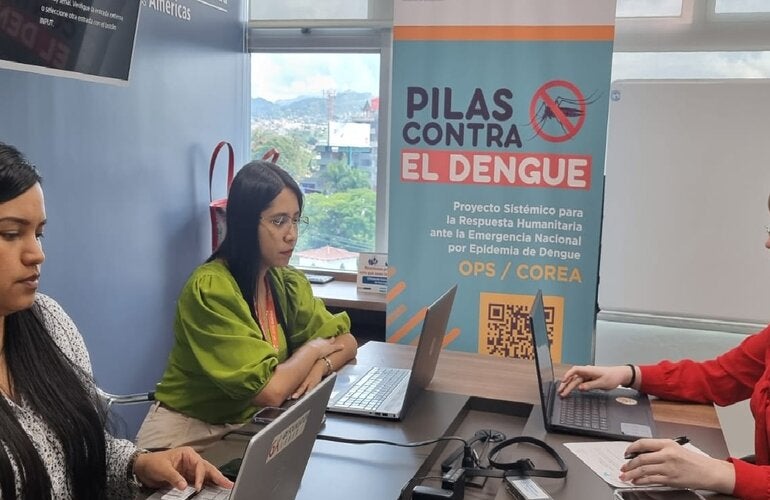 Personal participa en creación de red clínica de expertos en arbovirosis