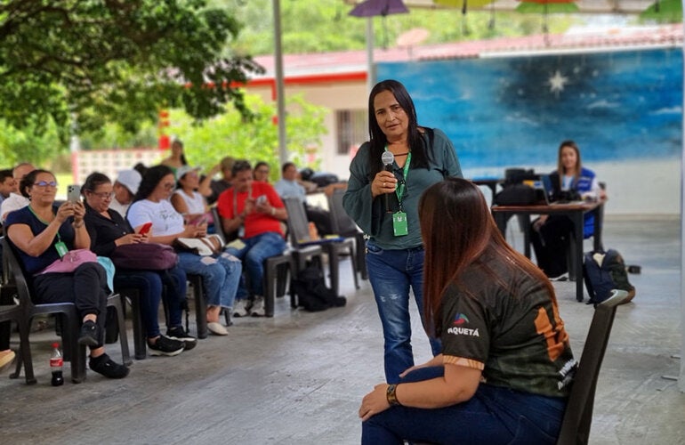 exposisicon de personl en Comuncacion acertiva de Fiebre amarilla