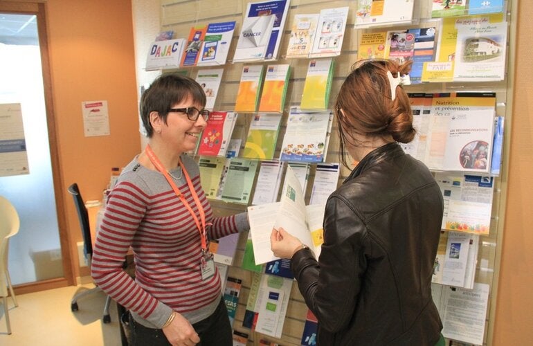 Sharing information about cancer prevention at the Centre Léon Bérard, Lyon, France, a specialized cancer hospital.