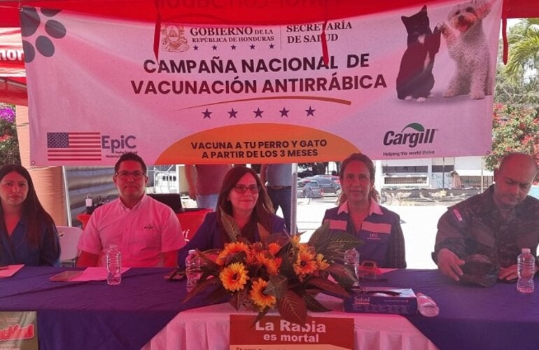 inauguración de la campaña de vacunación contra la rabia