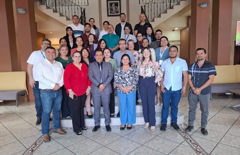 Equipo revisor del manual para entrenadores