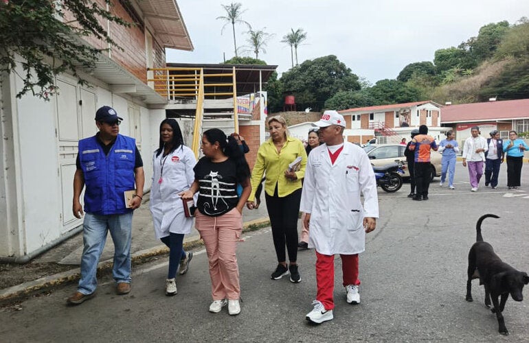 El proyecto de brigadas comunitarias fue presentado a la población de Gramovén, parroquia Sucre de Distrito Capital