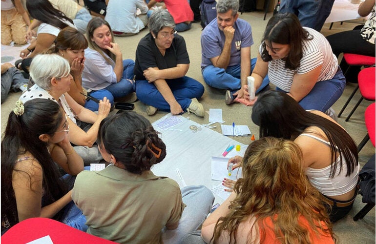 Comunidades de América Latina se movilizan