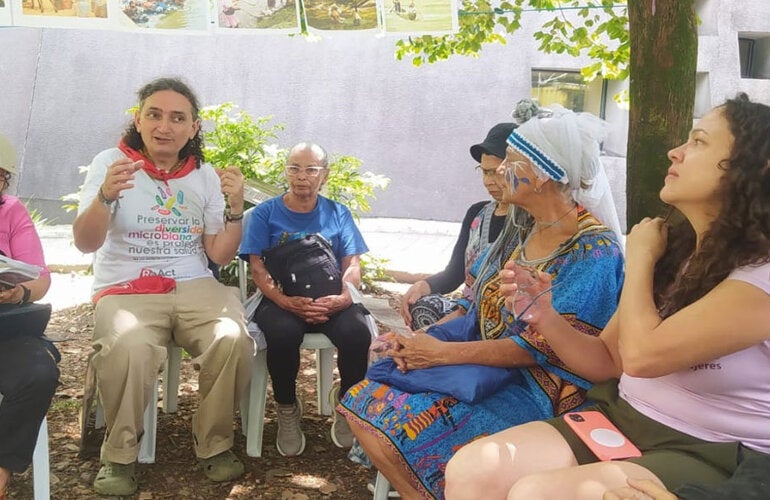 Poliniz-Acción: activistas colombianos 