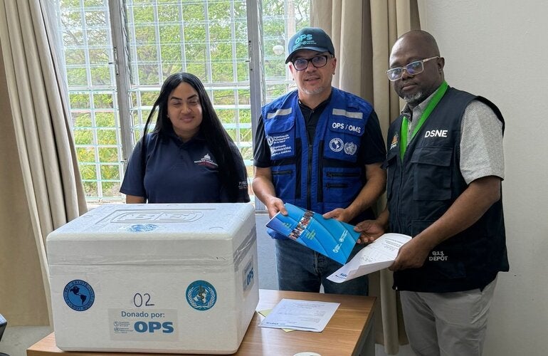 group photo of PAHO Haiti and Rep. Dom and MSPP colleagues