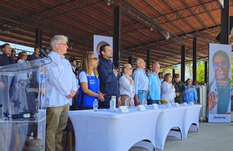 Mesa principal de la inauguración de la JNV-D
