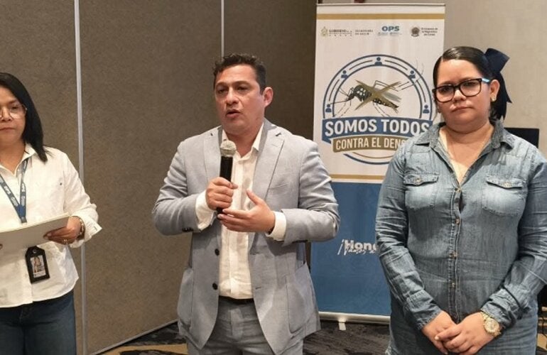 Autoridades inauguran el taller