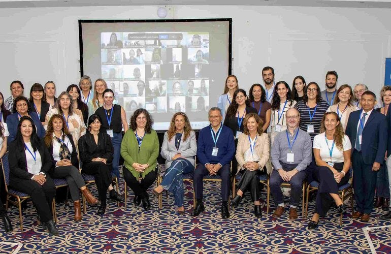 Foto grupal de los participantes