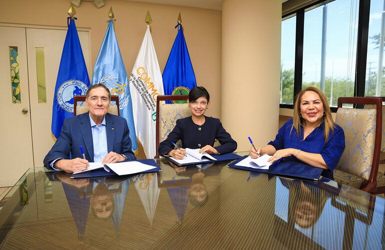 signing the agreement