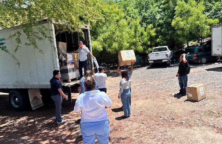 Entrega de equipos en Texiguat