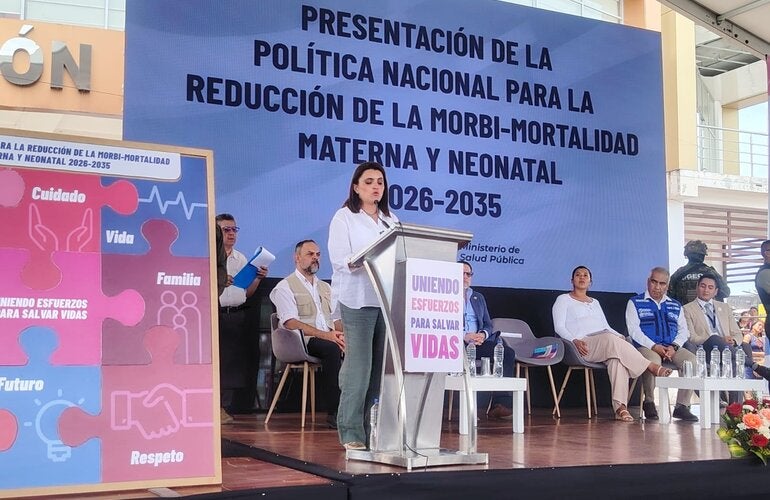 María José Pinto, vicepresidenta de la República, presenta la Política Nacional para la Reducción de la Morbi - Mortalidad Materna y Neonatal