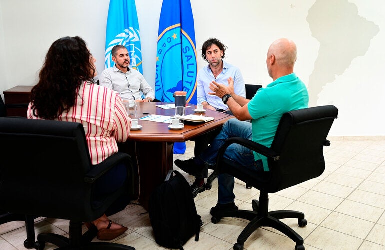 representantes del IICA en reunión con el director de PANAFTOSA, Manuel Sáchez.