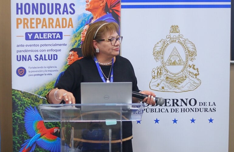 Angela Aguilar inaugura el diplomado IAAS