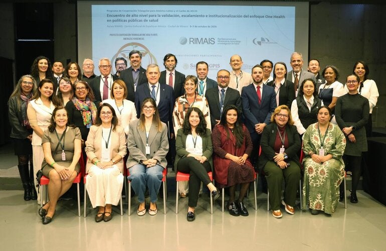 Personas participantes en taller de la RIMAIS en México