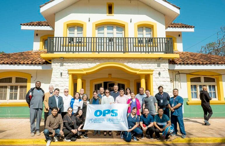 Foto grupal de los participantes en Iguazú