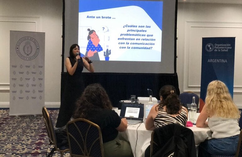 Foto de la presentación sobre comunicación de riesgos