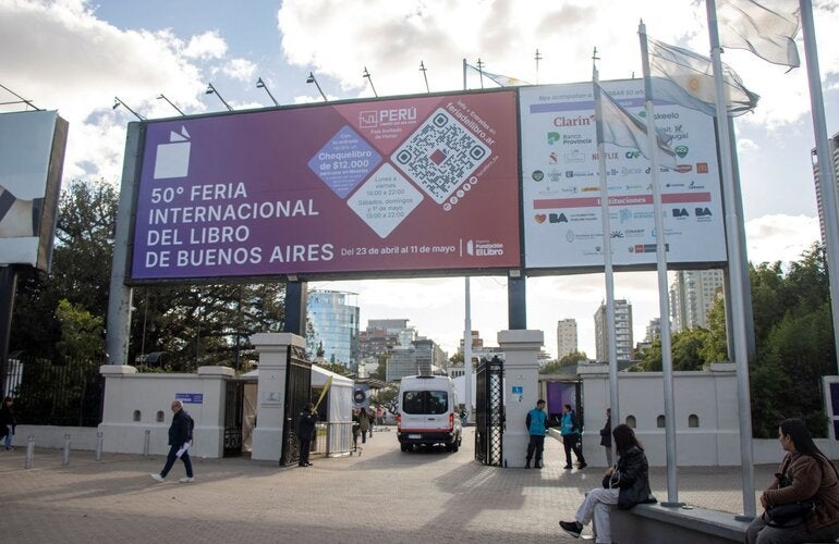 Foto de la entrada a la Feria del Libro