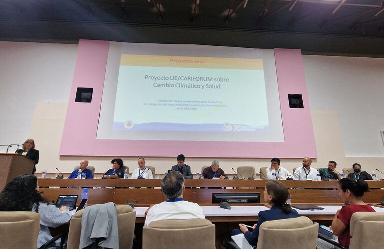 Consultora de OPS/OMS presenta resultados de proyecto AirQ+