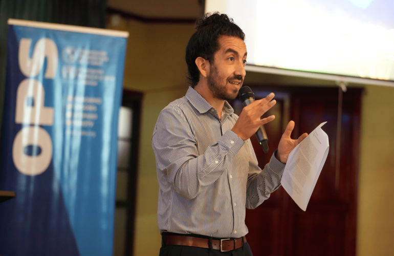 Consultor internacional de la OPS durante su intervención