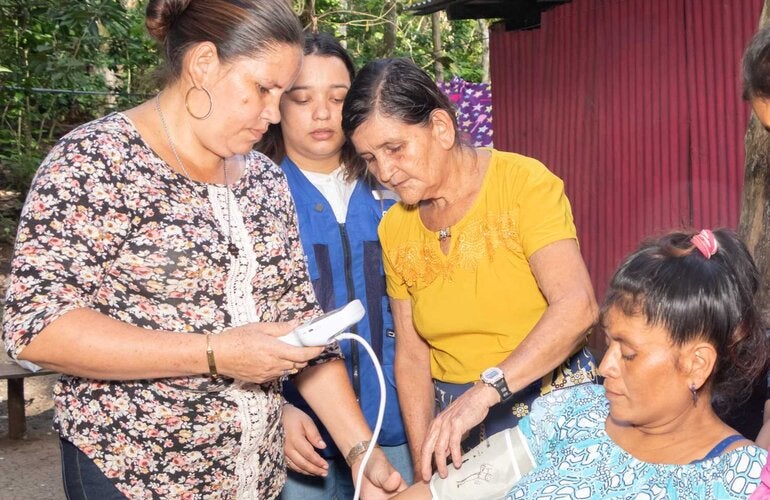 Doña Paula Fajardo - Partera de Trinidad Santa Barbara en Honduras 