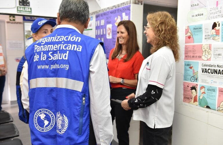 Recorrida en centro de salud de Salta