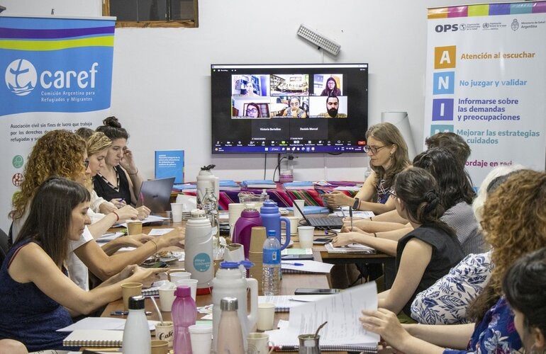 Las violencias por motivos de género fue el eje de un encuentro entre la OPS y la Comisión Argentina de Refugiados y Migrantes