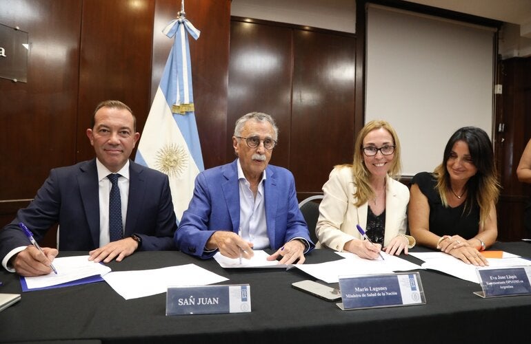 Foto de firma con San Juan