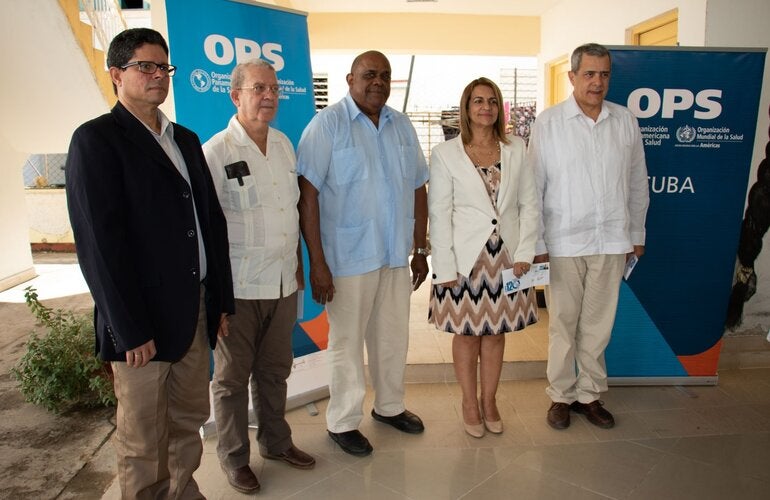 Invitados a firmar cancelación del sello postal