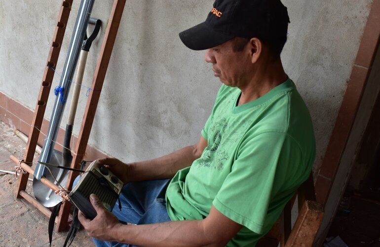 Un equipo de comunicadores y promotores locales de salud están a cargo de la producción de materiales radiofónicos en español y guaraní