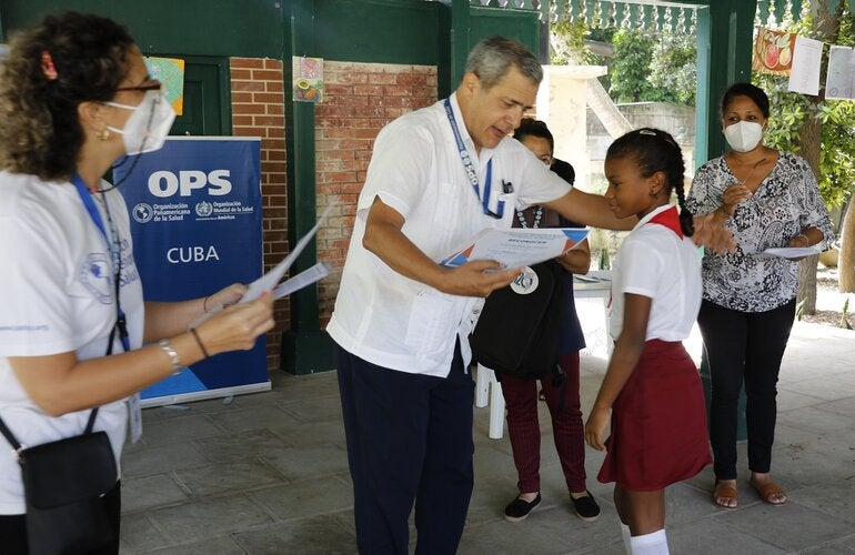 Lorena González - Mención en concurso de literatura por 120 años de OPS