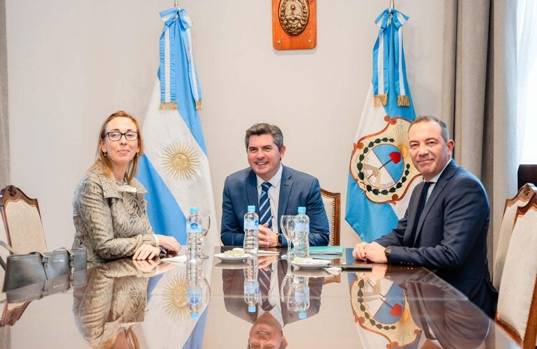 Foto de la reunión con el gobernador