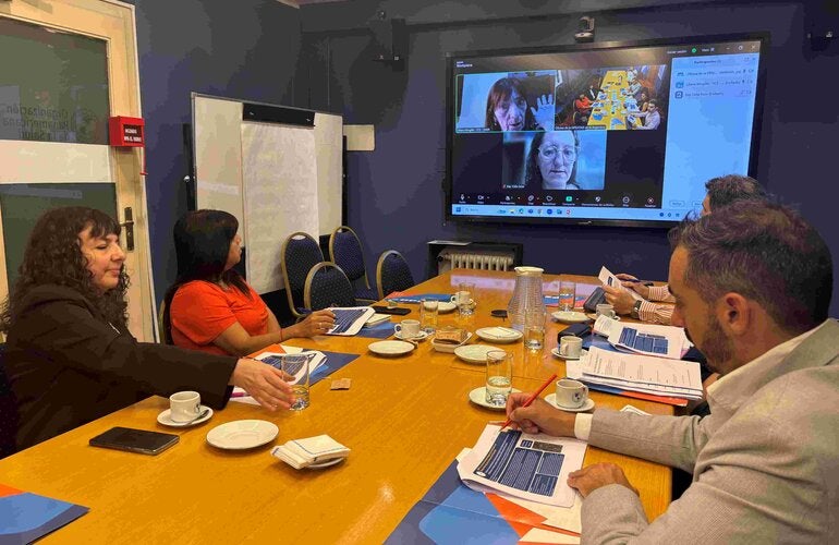 Foto del momento de la reunión del comité de selección