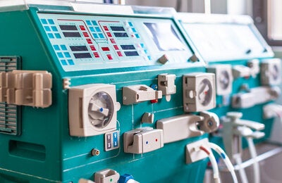  Máquina de diálisis