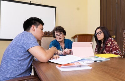 Una voz para los pacientes con hepatitis en Guatemala