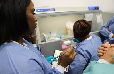 Training at the Best-dos Santos Public Health Laborator