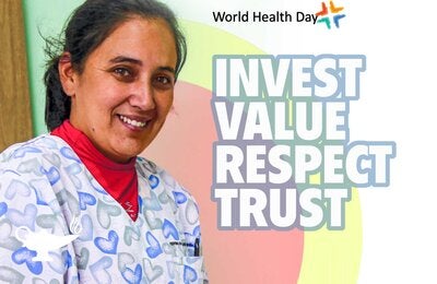 Nurses vaccinate patients at home