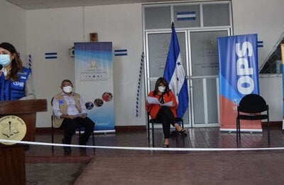 Autoridades de Salud y PWR HND