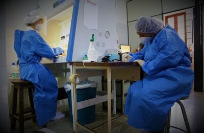 personal de laboratorio